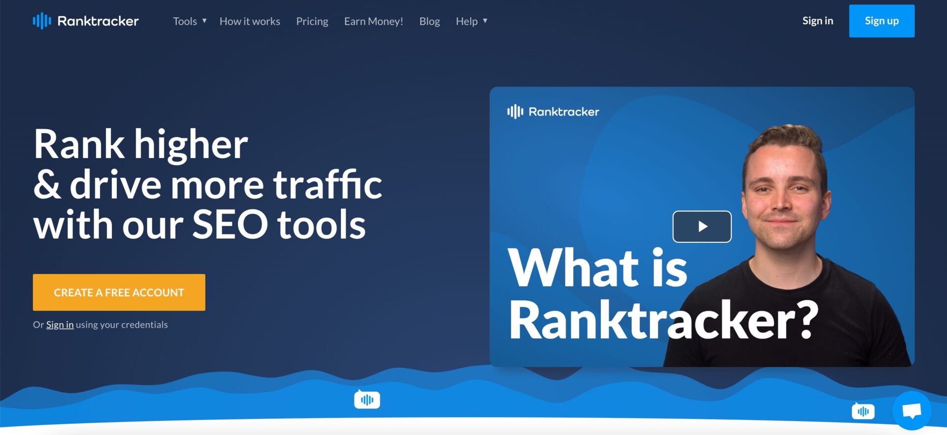 Landing page de startup do Ranktracker com a chamada para ação bem exposta