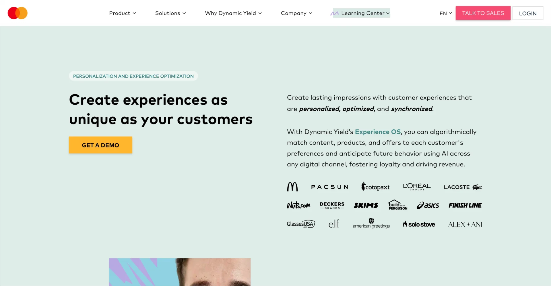 Page d'accueil de la plateforme de personnalisation Dynamic Yield avec CTA de démonstration